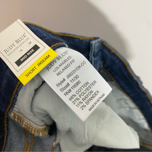 Judy Blue NWT 11/30 Mid Rise Relaxed Straight Leg Dark Wash Jeans Stretch - Picture 13 of 13